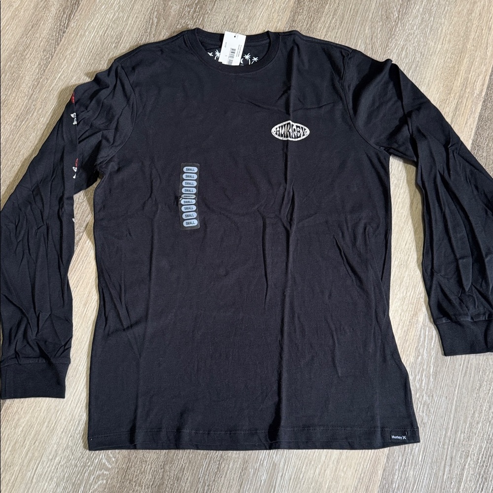 🆕 Hurley Men’s Long-Sleeve Crewneck Shirt in Black